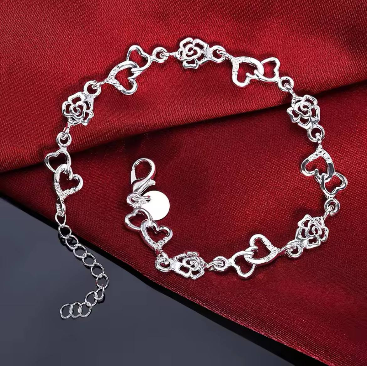 браслет с сердцем, браслет с цветками, браслет с розами, цепочка с цветами, браслет с цветком, браслет с розой, украшение с розой, украшение с сердцем, украшение женское купить, купить подарок на 14 февраля, браслет на 14 февраля, браслет на 14 февраля женский, браслет для девушки, купить браслет маме, подарок маме